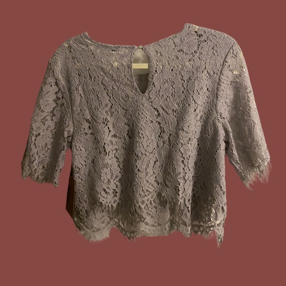 NWT Womens Gray Lace Top - Picture 3 of 5